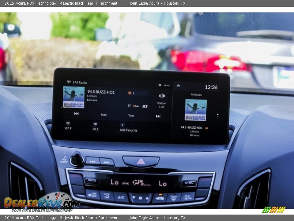 2019 Acura RDX Technology Majestic Black Pearl / Parchment Photo #32