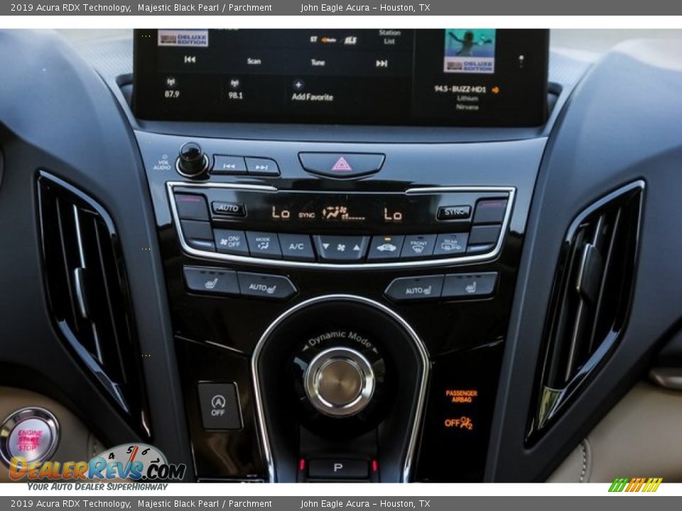 2019 Acura RDX Technology Majestic Black Pearl / Parchment Photo #33