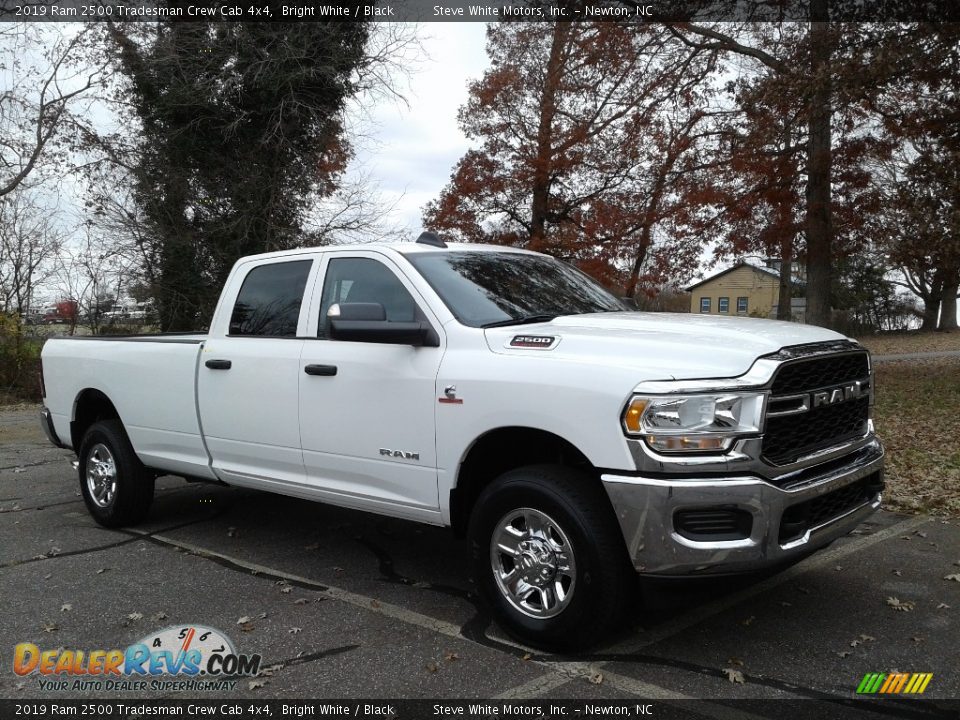 2019 Ram 2500 Tradesman Crew Cab 4x4 Bright White / Black Photo #4