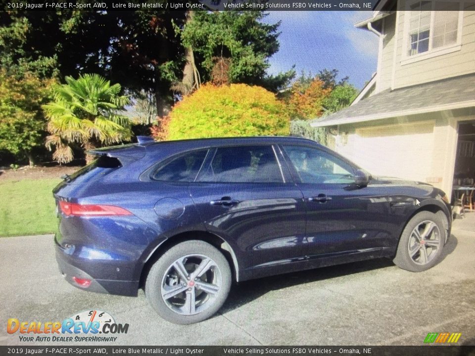 2019 Jaguar F-PACE R-Sport AWD Loire Blue Metallic / Light Oyster Photo #12