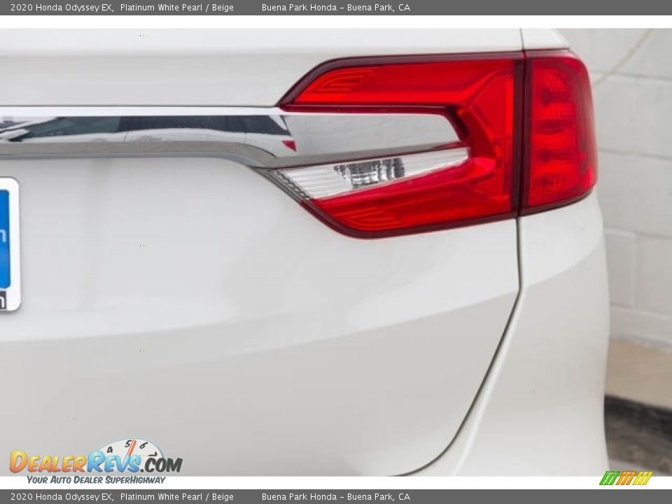 2020 Honda Odyssey EX Platinum White Pearl / Beige Photo #8