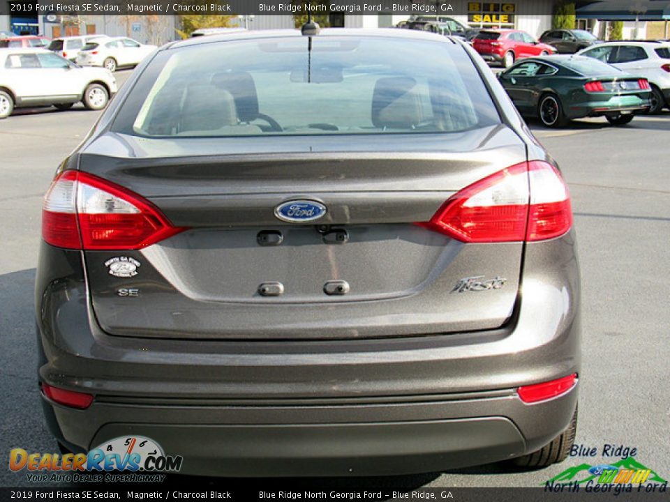 2019 Ford Fiesta SE Sedan Magnetic / Charcoal Black Photo #4