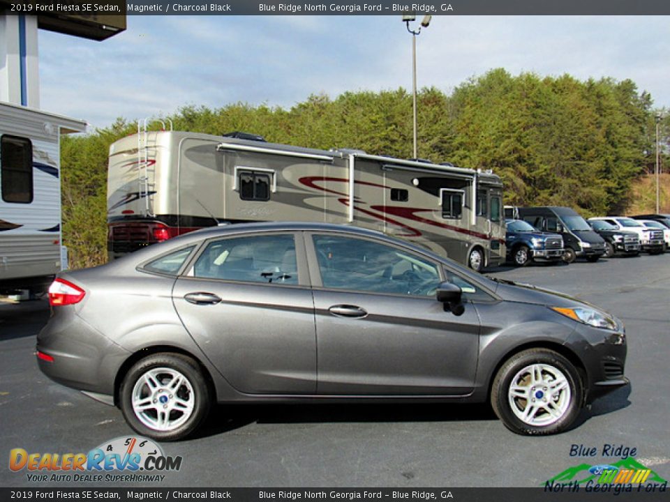 2019 Ford Fiesta SE Sedan Magnetic / Charcoal Black Photo #6