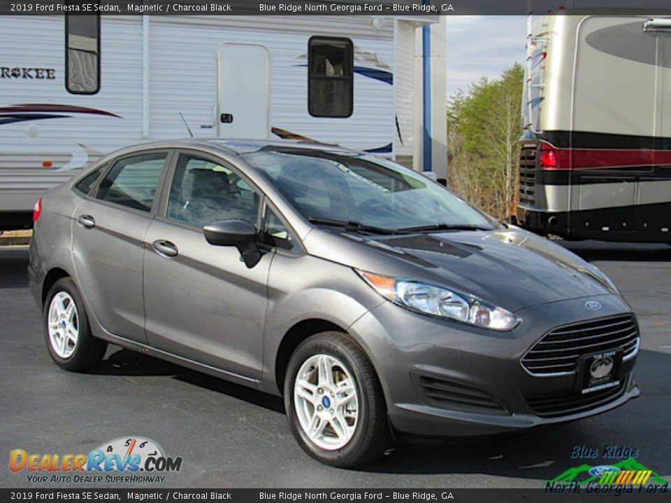 2019 Ford Fiesta SE Sedan Magnetic / Charcoal Black Photo #7