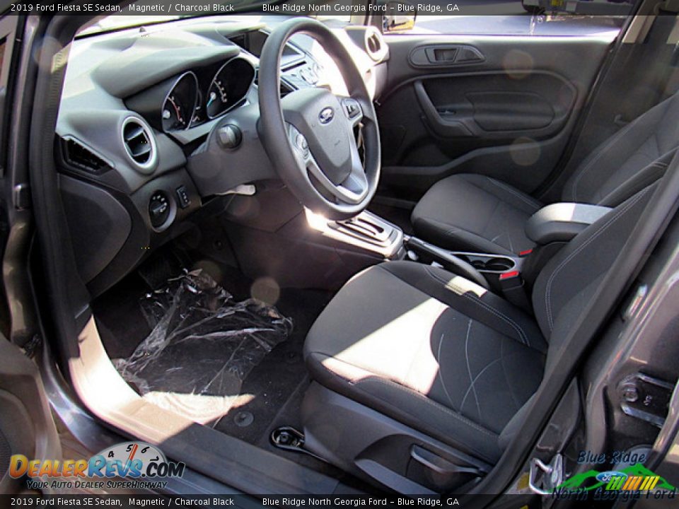 2019 Ford Fiesta SE Sedan Magnetic / Charcoal Black Photo #25