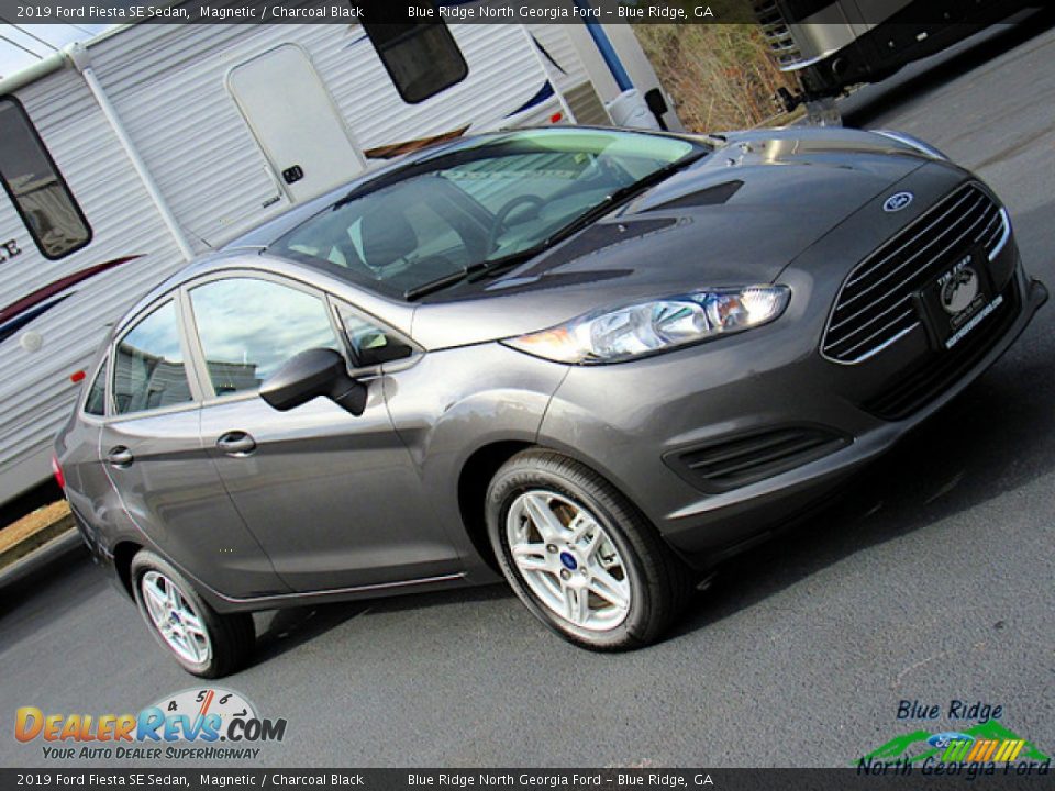 2019 Ford Fiesta SE Sedan Magnetic / Charcoal Black Photo #29