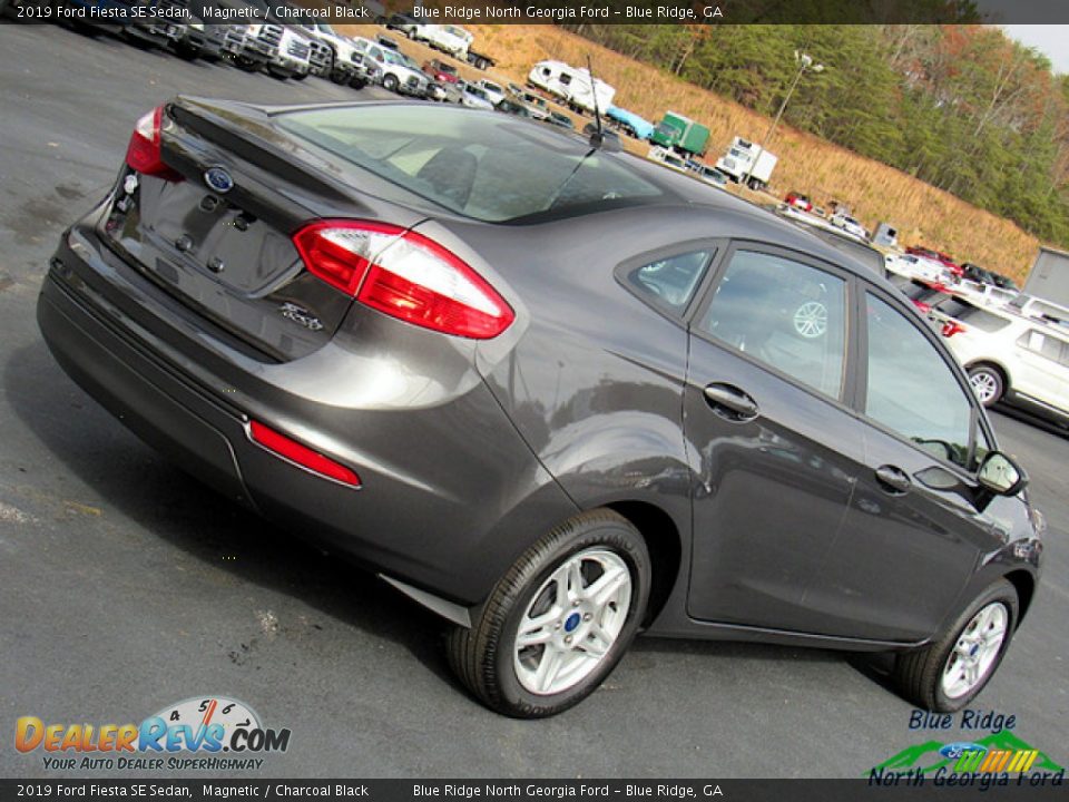 2019 Ford Fiesta SE Sedan Magnetic / Charcoal Black Photo #30