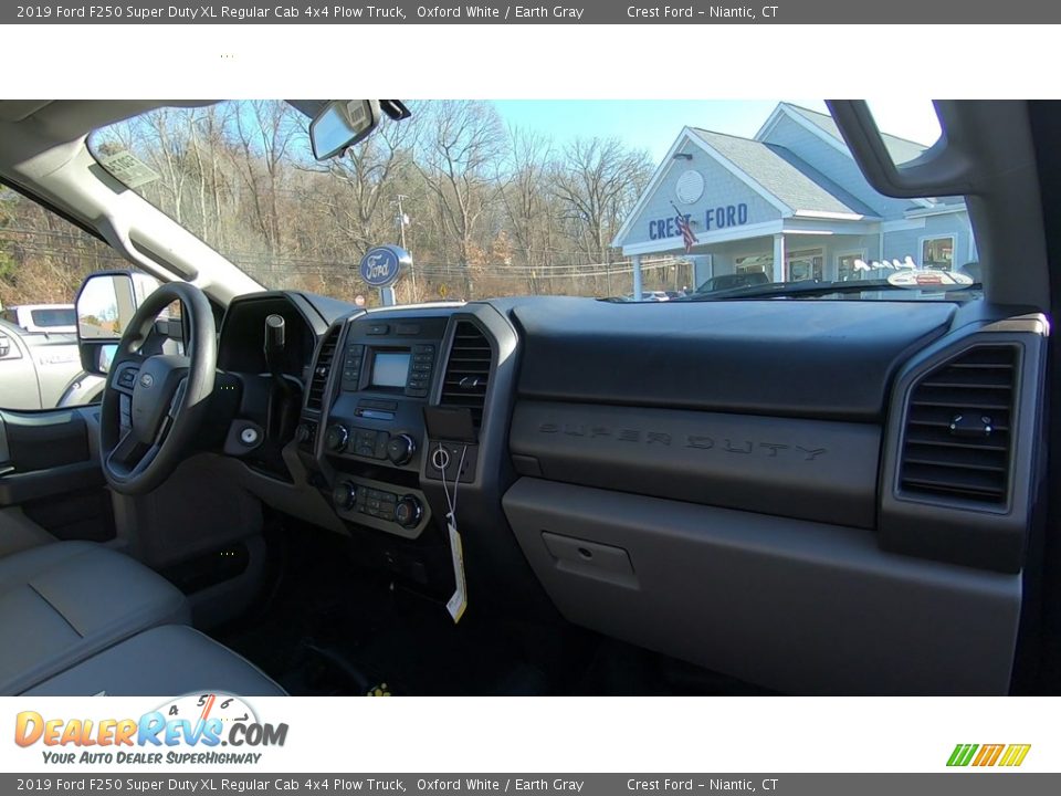 Dashboard of 2019 Ford F250 Super Duty XL Regular Cab 4x4 Plow Truck Photo #21