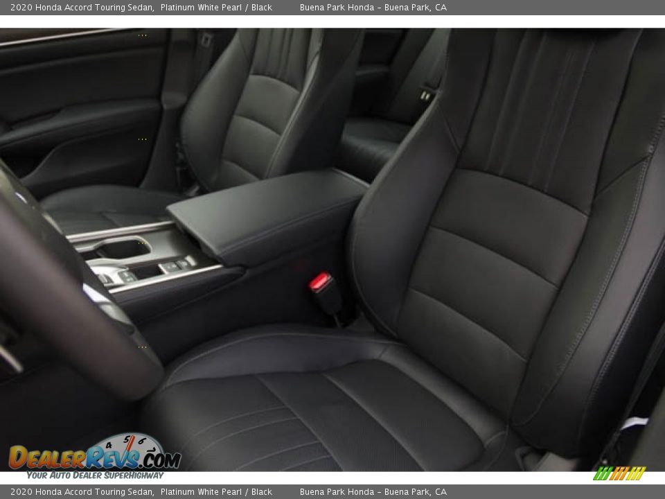 Front Seat of 2020 Honda Accord Touring Sedan Photo #19