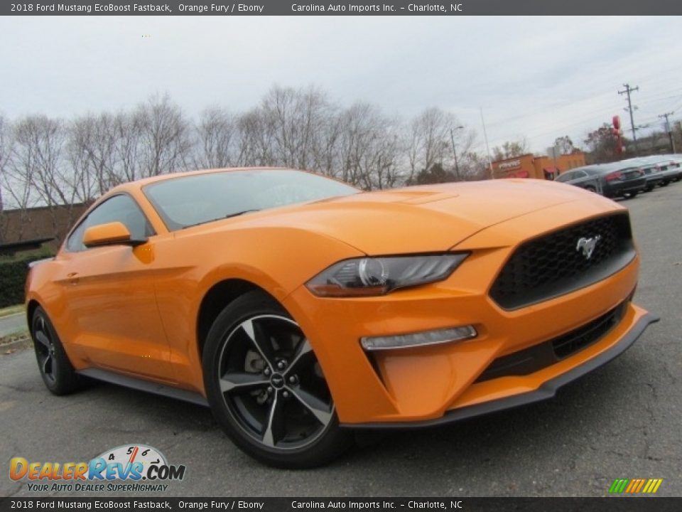 Front 3/4 View of 2018 Ford Mustang EcoBoost Fastback Photo #2