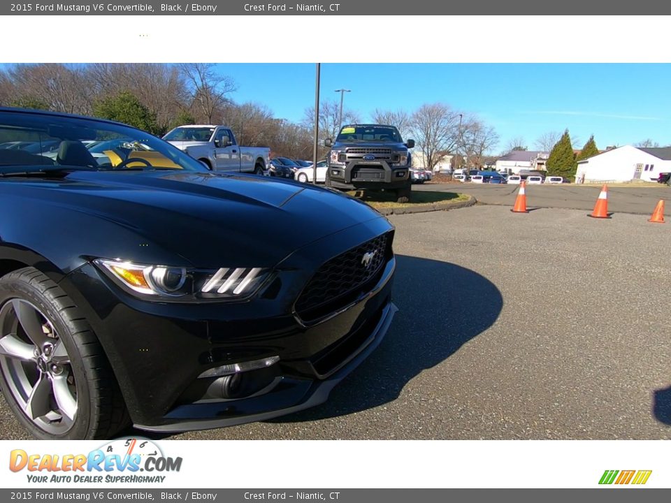 2015 Ford Mustang V6 Convertible Black / Ebony Photo #24