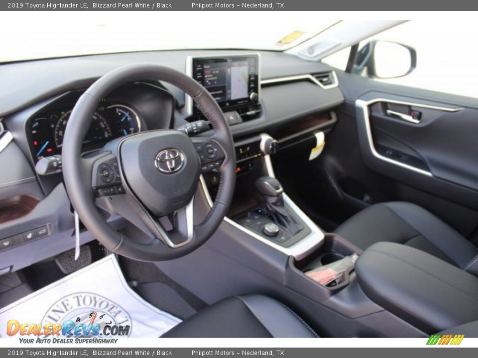 2019 Toyota Highlander LE Blizzard Pearl White / Black Photo #12