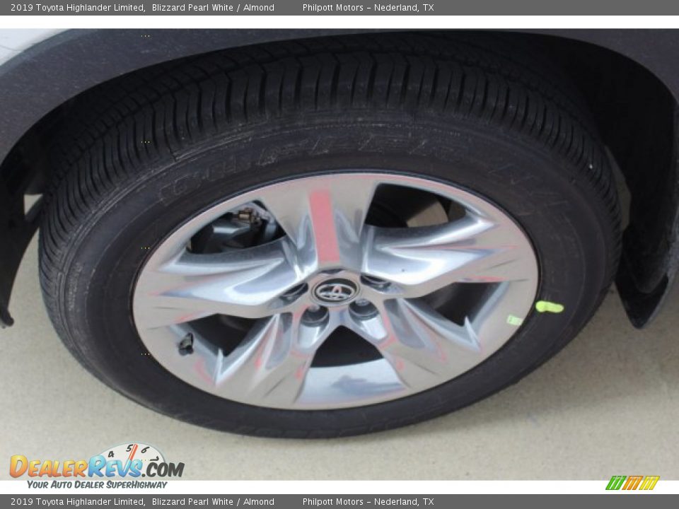 2019 Toyota Highlander Limited Blizzard Pearl White / Almond Photo #5