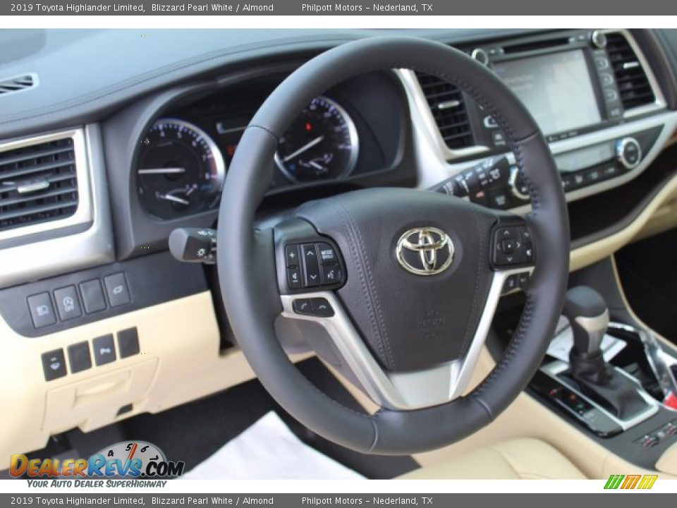 2019 Toyota Highlander Limited Blizzard Pearl White / Almond Photo #13