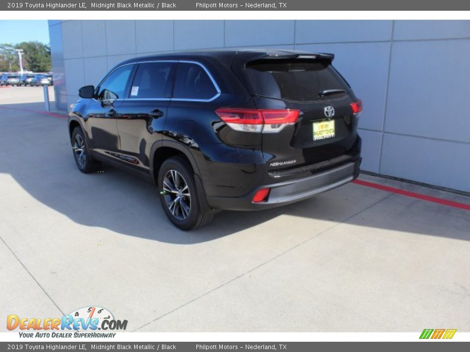 2019 Toyota Highlander LE Midnight Black Metallic / Black Photo #6