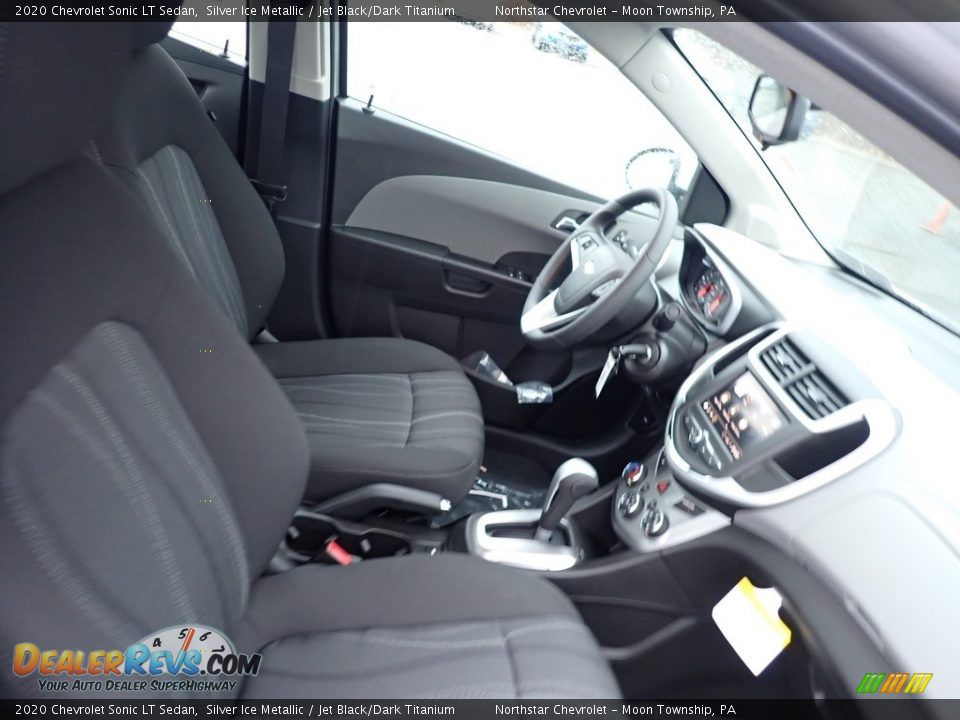 2020 Chevrolet Sonic LT Sedan Silver Ice Metallic / Jet Black/Dark Titanium Photo #9
