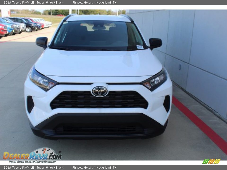 2019 Toyota RAV4 LE Super White / Black Photo #3