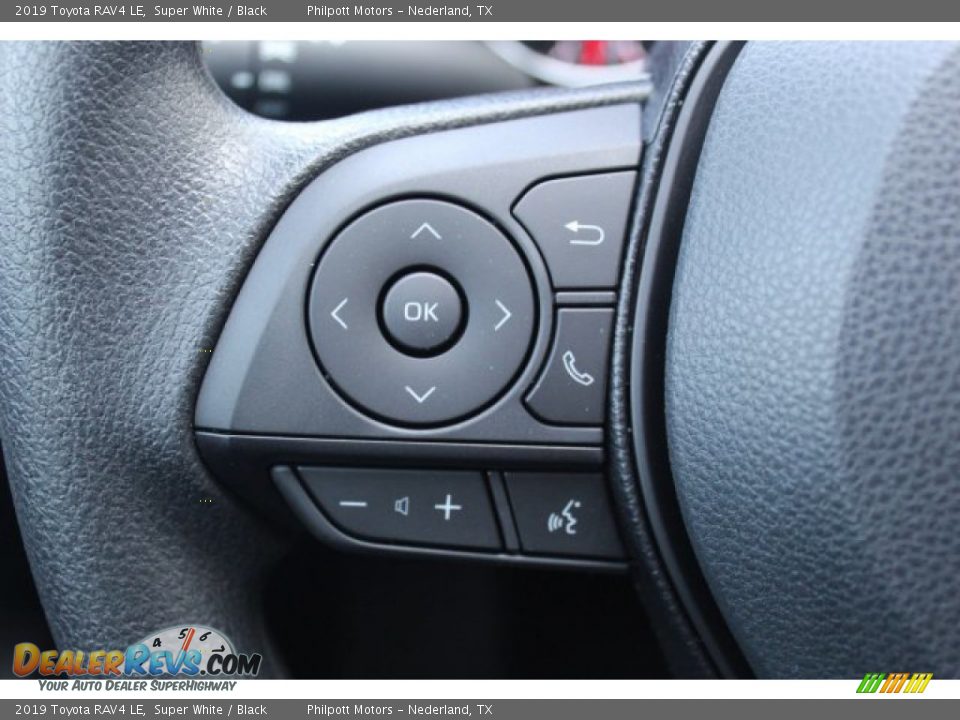 2019 Toyota RAV4 LE Super White / Black Photo #11