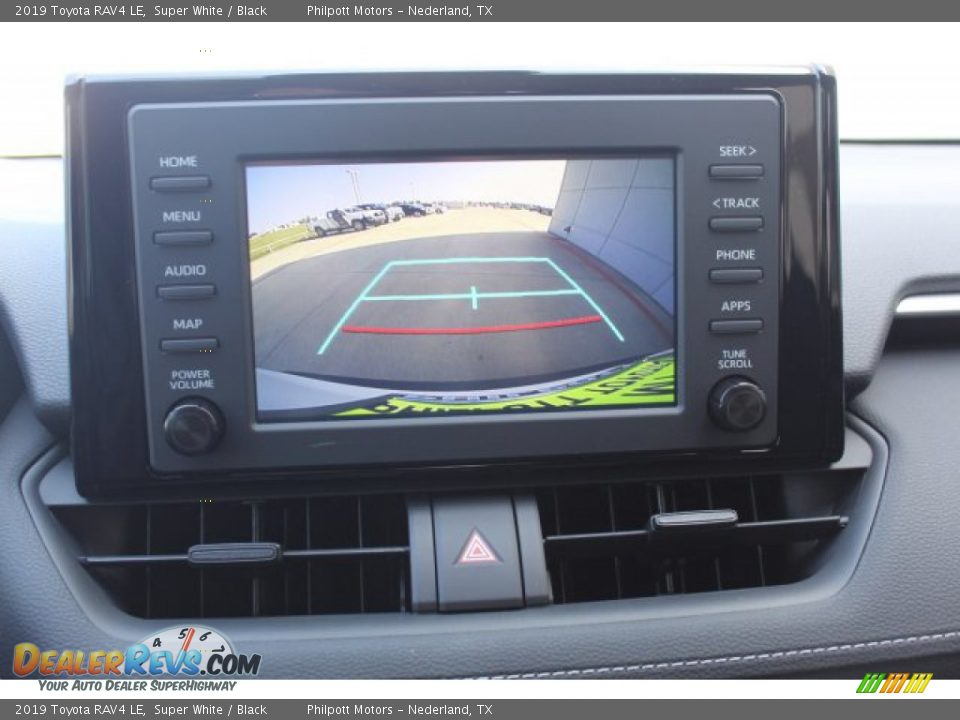 2019 Toyota RAV4 LE Super White / Black Photo #17