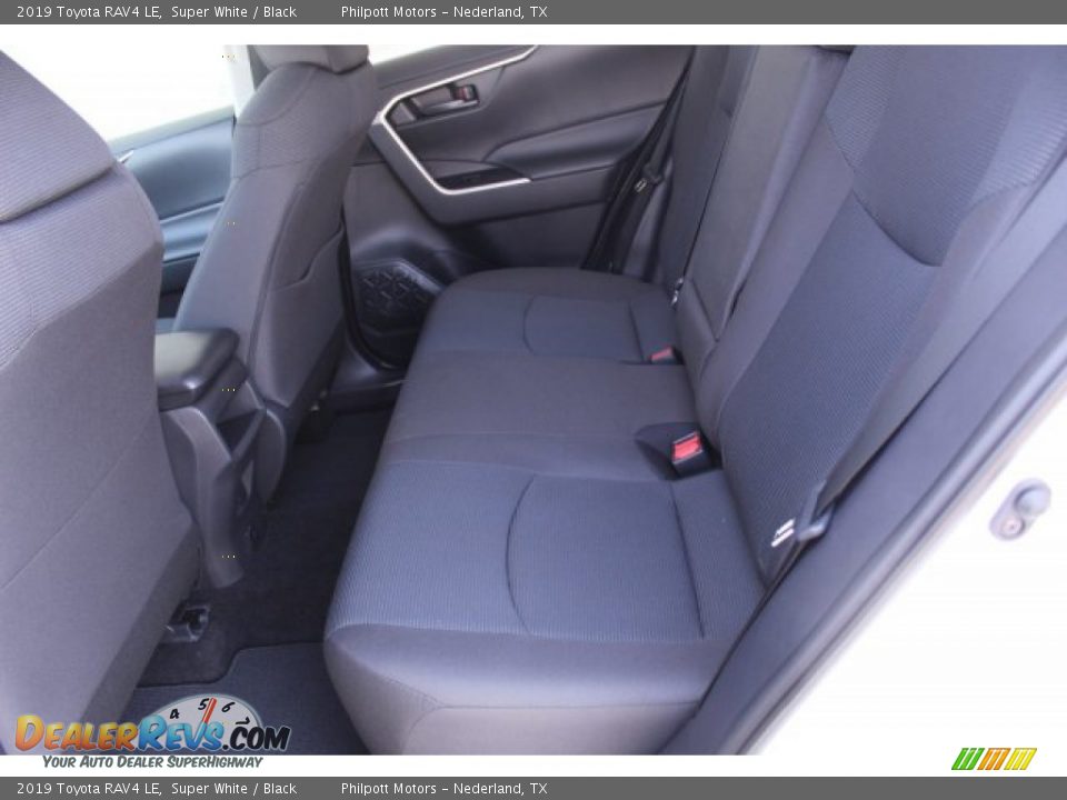 2019 Toyota RAV4 LE Super White / Black Photo #19