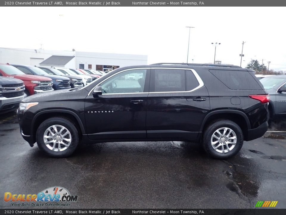 Mosaic Black Metallic 2020 Chevrolet Traverse LT AWD Photo #2