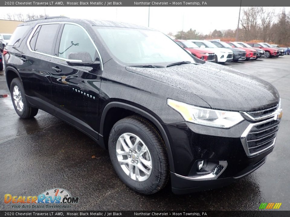 Mosaic Black Metallic 2020 Chevrolet Traverse LT AWD Photo #7