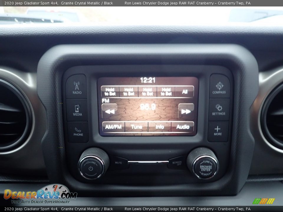 2020 Jeep Gladiator Sport 4x4 Granite Crystal Metallic / Black Photo #16