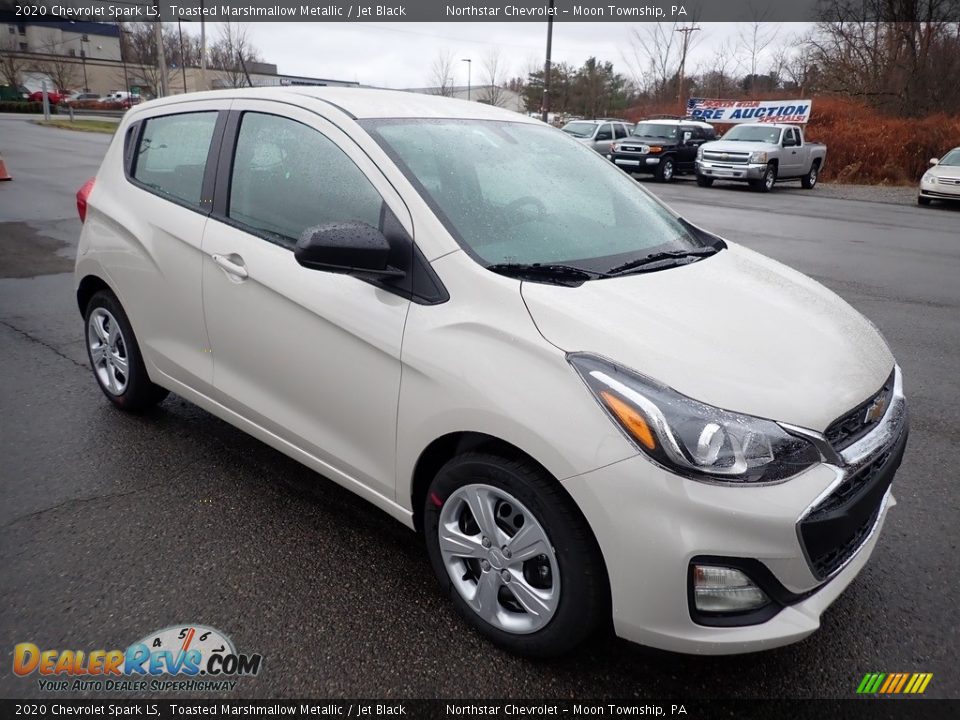 Front 3/4 View of 2020 Chevrolet Spark LS Photo #7