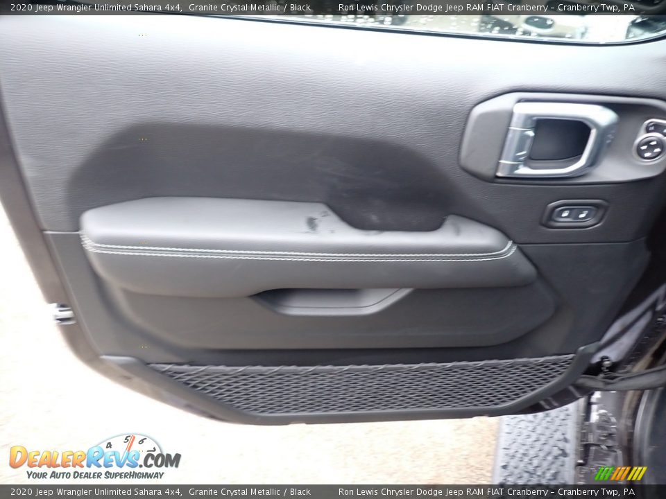 2020 Jeep Wrangler Unlimited Sahara 4x4 Granite Crystal Metallic / Black Photo #14