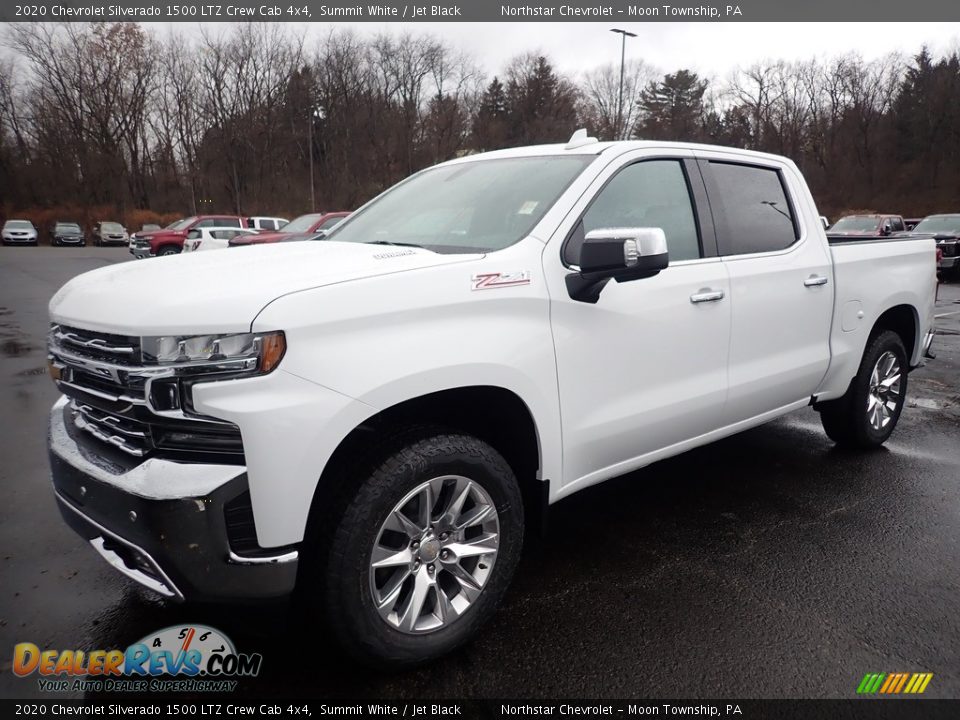 Front 3/4 View of 2020 Chevrolet Silverado 1500 LTZ Crew Cab 4x4 Photo #1