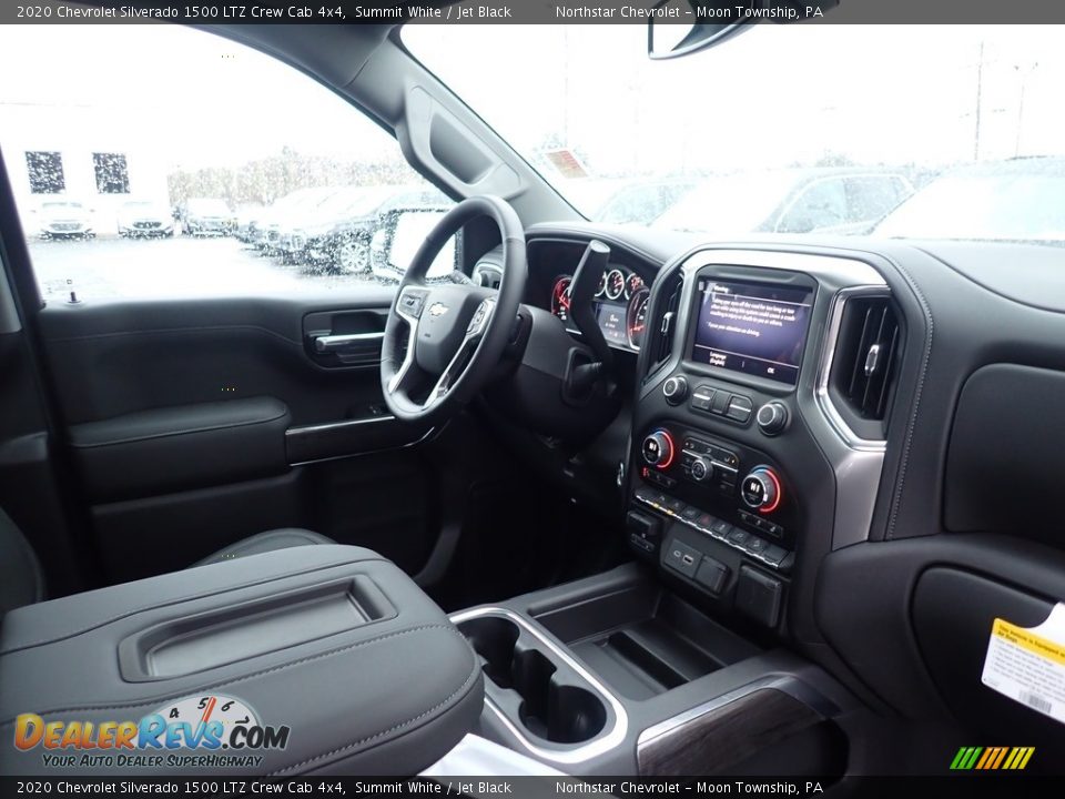 Dashboard of 2020 Chevrolet Silverado 1500 LTZ Crew Cab 4x4 Photo #11