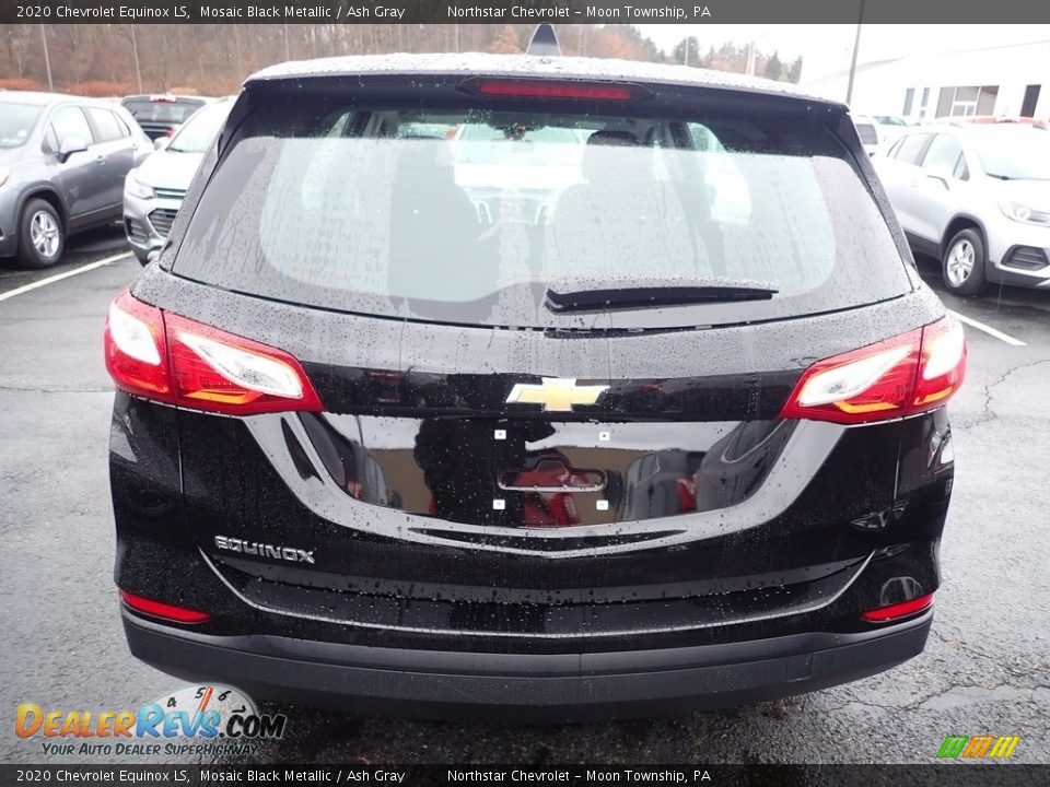 2020 Chevrolet Equinox LS Mosaic Black Metallic / Ash Gray Photo #4