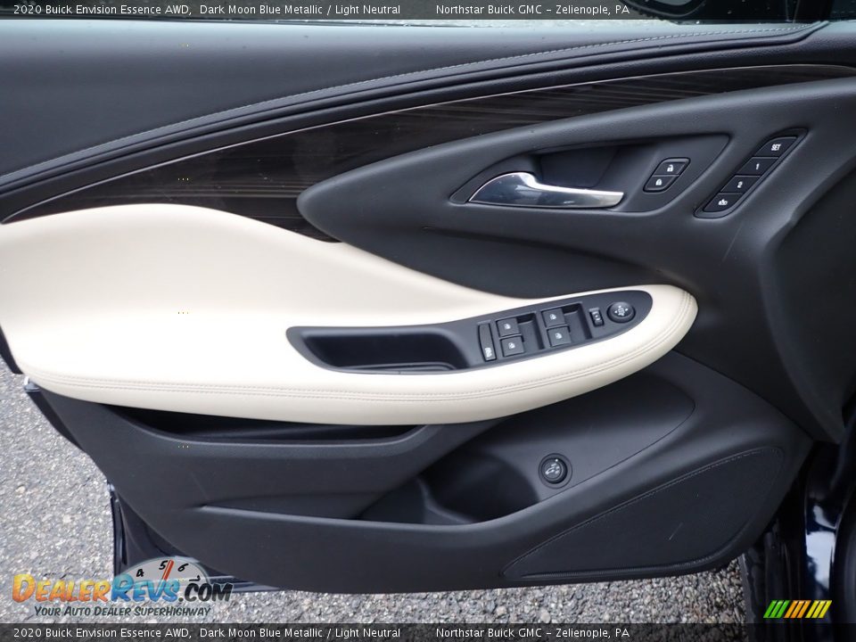 Door Panel of 2020 Buick Envision Essence AWD Photo #17