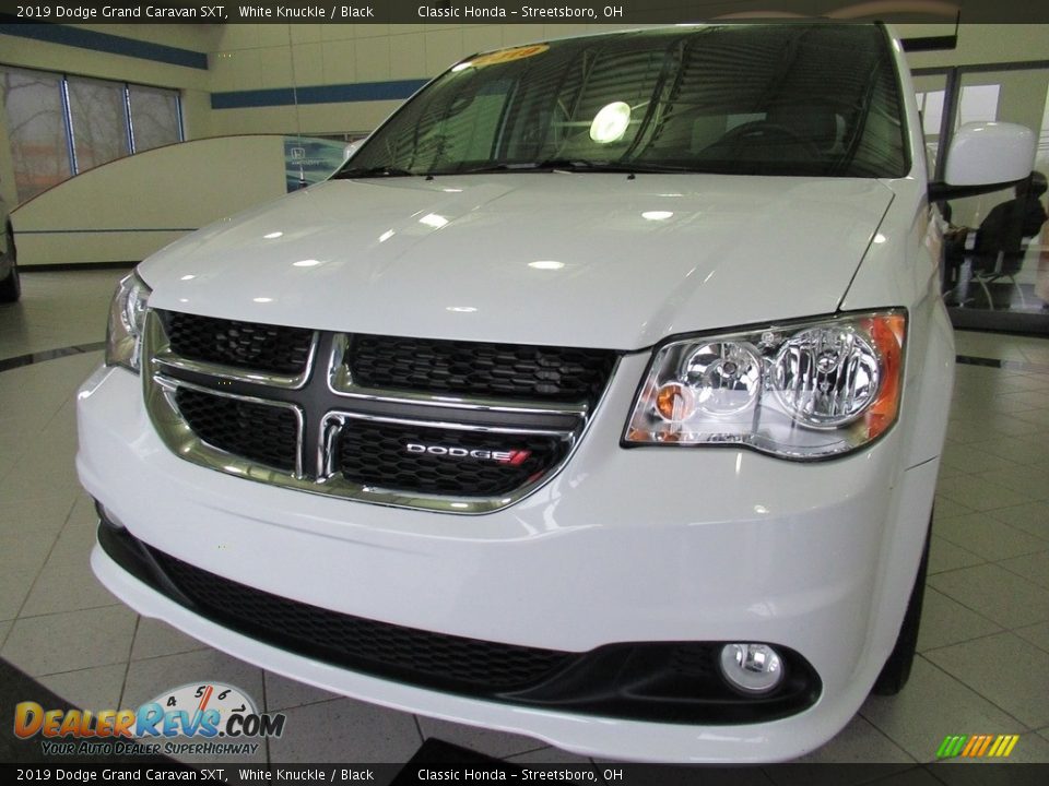 2019 Dodge Grand Caravan SXT White Knuckle / Black Photo #7