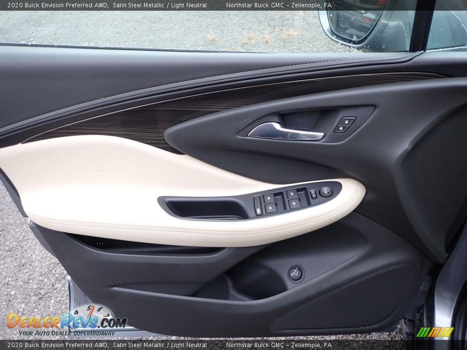 Door Panel of 2020 Buick Envision Preferred AWD Photo #17