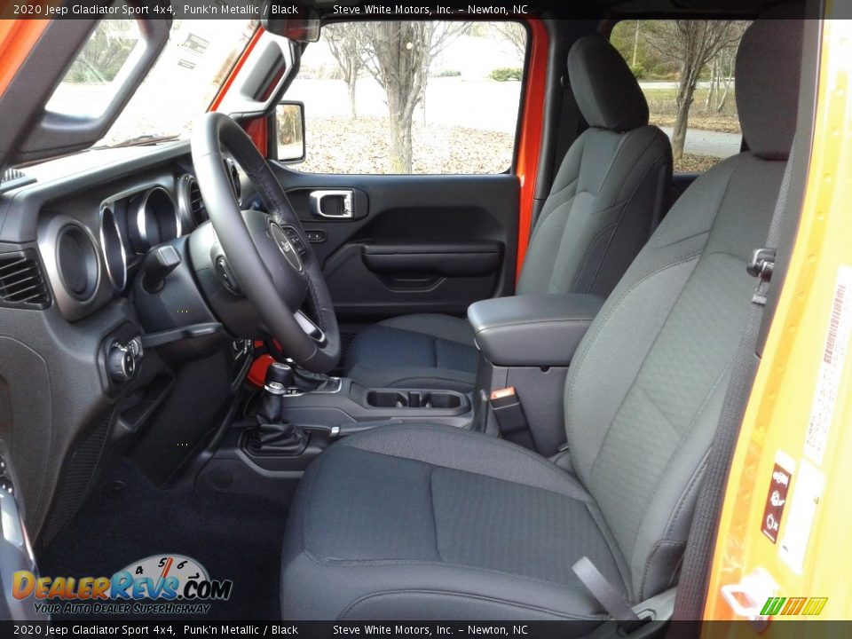 Front Seat of 2020 Jeep Gladiator Sport 4x4 Photo #10