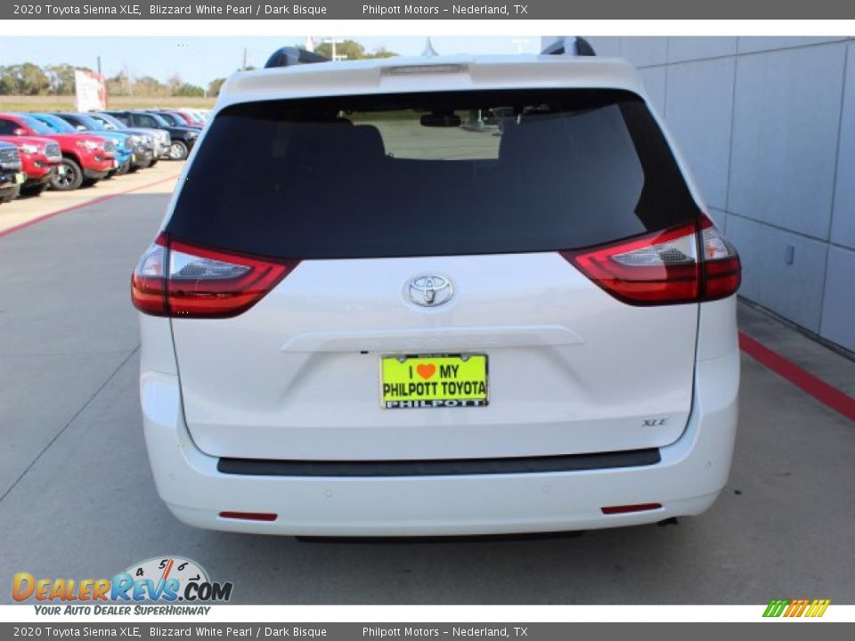2020 Toyota Sienna XLE Blizzard White Pearl / Dark Bisque Photo #7