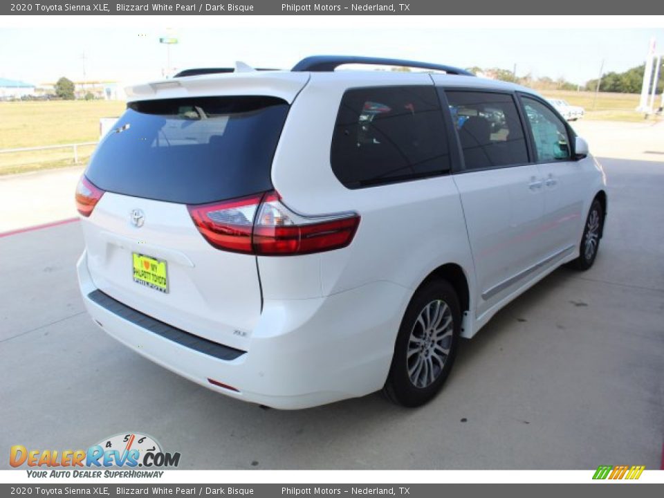 2020 Toyota Sienna XLE Blizzard White Pearl / Dark Bisque Photo #8