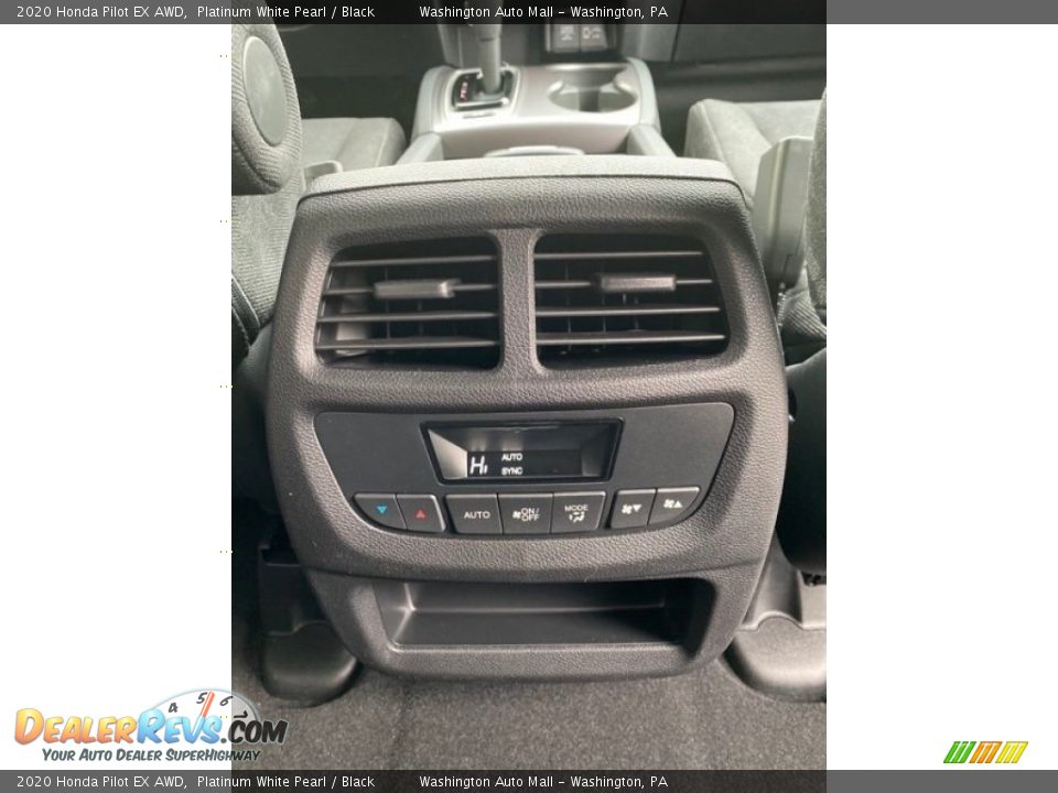 2020 Honda Pilot EX AWD Platinum White Pearl / Black Photo #29