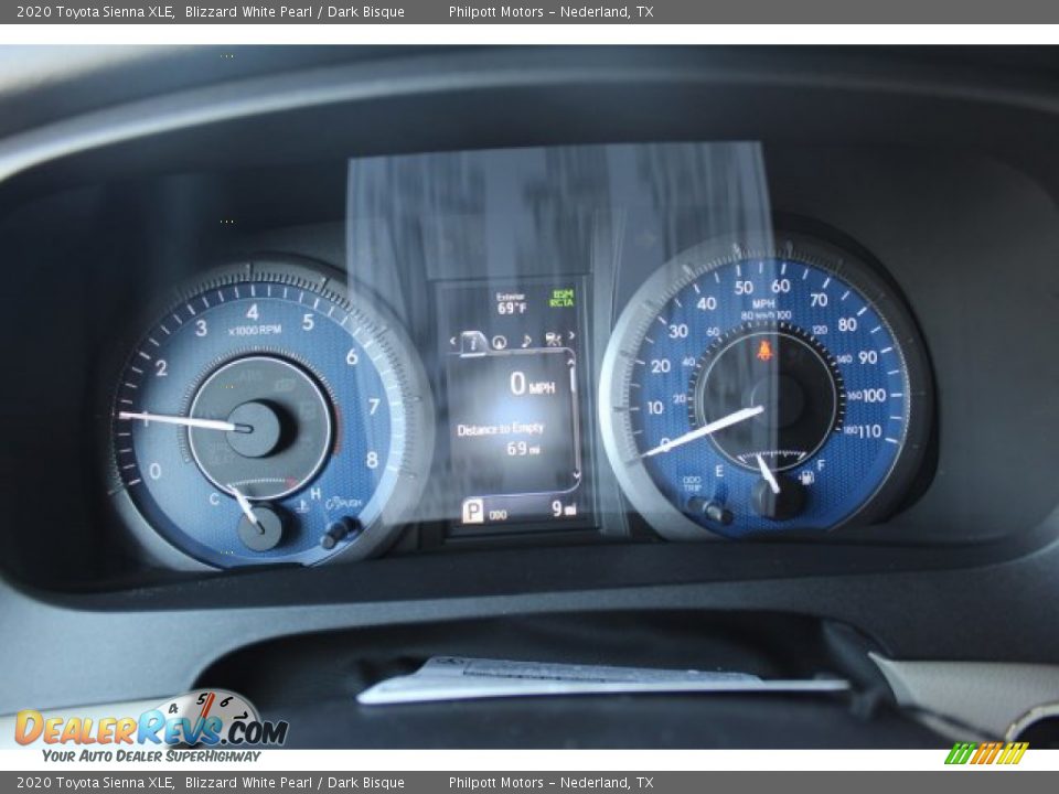 2020 Toyota Sienna XLE Blizzard White Pearl / Dark Bisque Photo #16