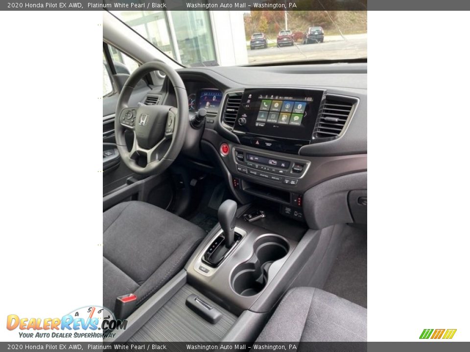 2020 Honda Pilot EX AWD Platinum White Pearl / Black Photo #32