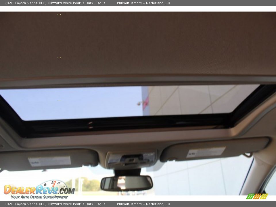 2020 Toyota Sienna XLE Blizzard White Pearl / Dark Bisque Photo #22