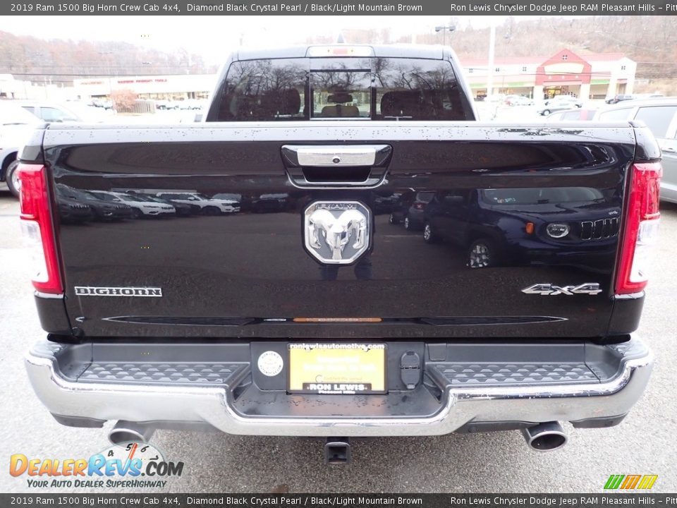 2019 Ram 1500 Big Horn Crew Cab 4x4 Diamond Black Crystal Pearl / Black/Light Mountain Brown Photo #4