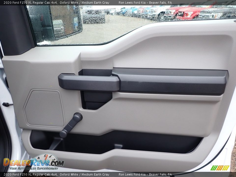 2020 Ford F150 XL Regular Cab 4x4 Oxford White / Medium Earth Gray Photo #3