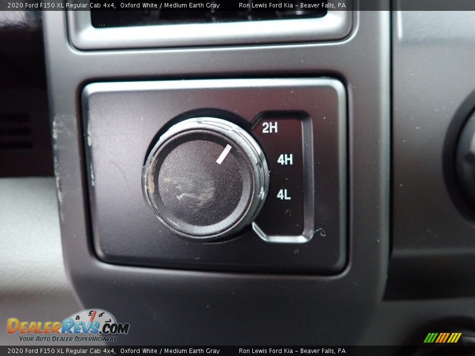 2020 Ford F150 XL Regular Cab 4x4 Oxford White / Medium Earth Gray Photo #18