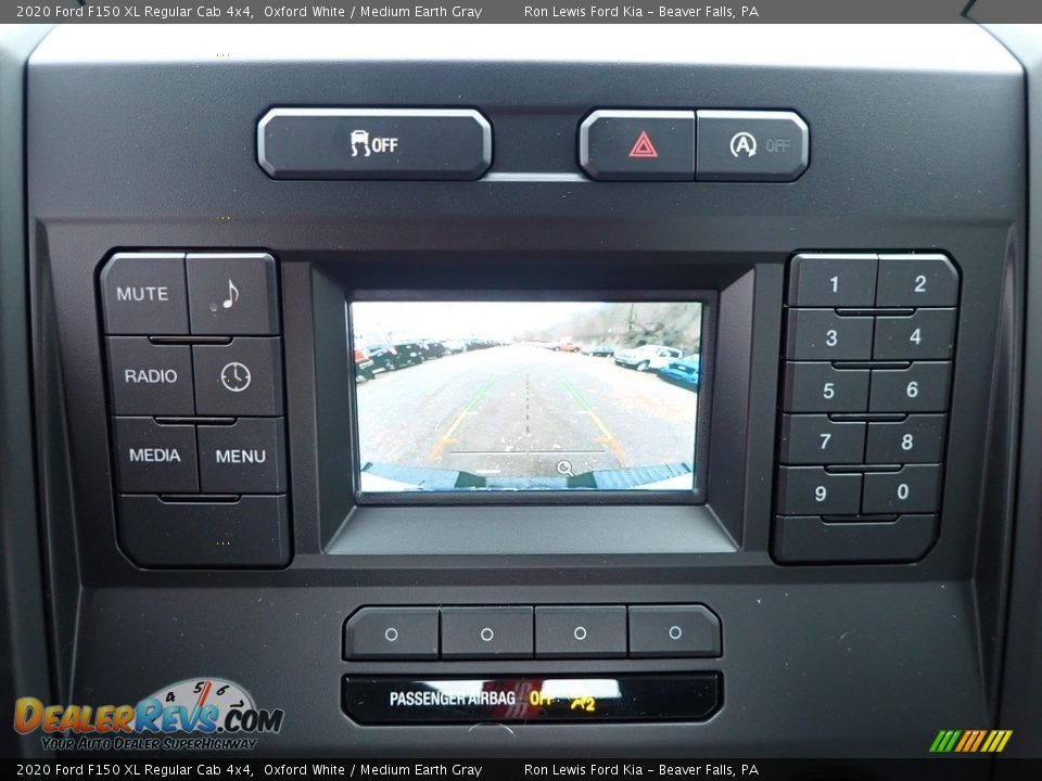 2020 Ford F150 XL Regular Cab 4x4 Oxford White / Medium Earth Gray Photo #20