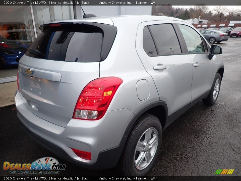 2020 Chevrolet Trax LS AWD Silver Ice Metallic / Jet Black Photo #4