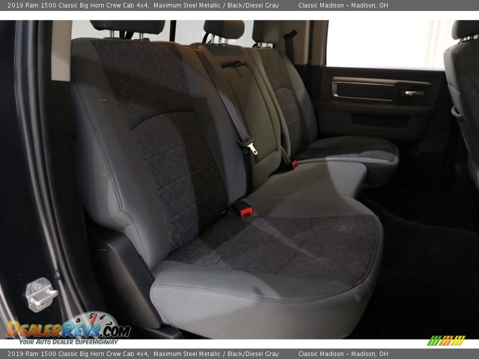 2019 Ram 1500 Classic Big Horn Crew Cab 4x4 Maximum Steel Metallic / Black/Diesel Gray Photo #17