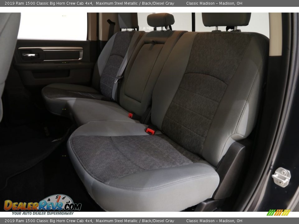 2019 Ram 1500 Classic Big Horn Crew Cab 4x4 Maximum Steel Metallic / Black/Diesel Gray Photo #18
