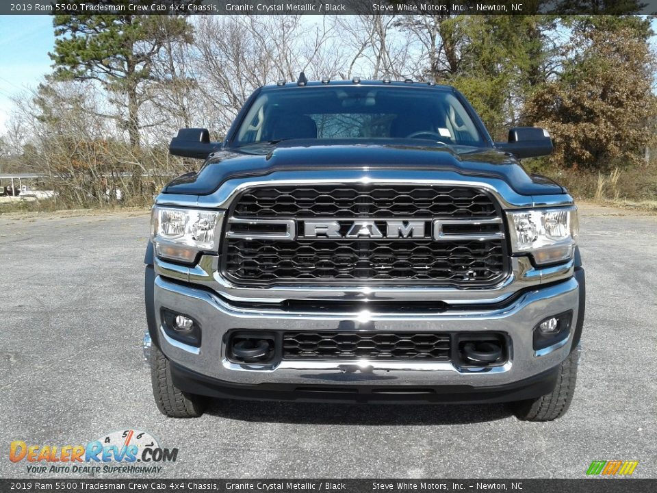 2019 Ram 5500 Tradesman Crew Cab 4x4 Chassis Granite Crystal Metallic / Black Photo #3